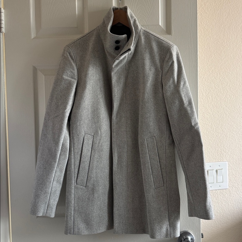 New with tags - Theory Light Gray Men’s S Wool Coat